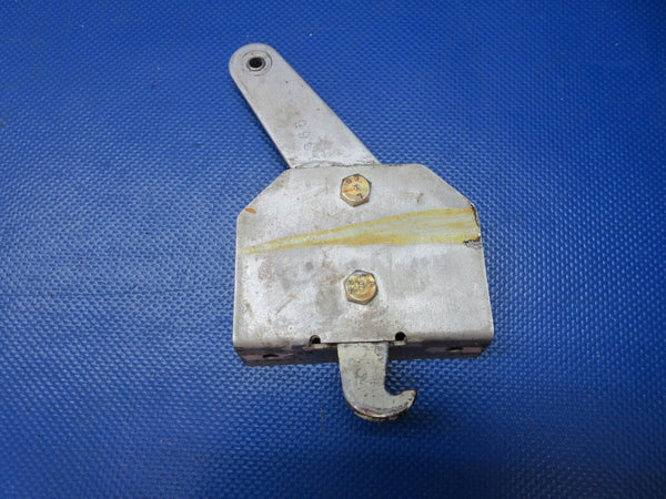 Bellanca 17-30A Viking Cabin Door Upper Latch P/N 196610-10 (0924-1405)