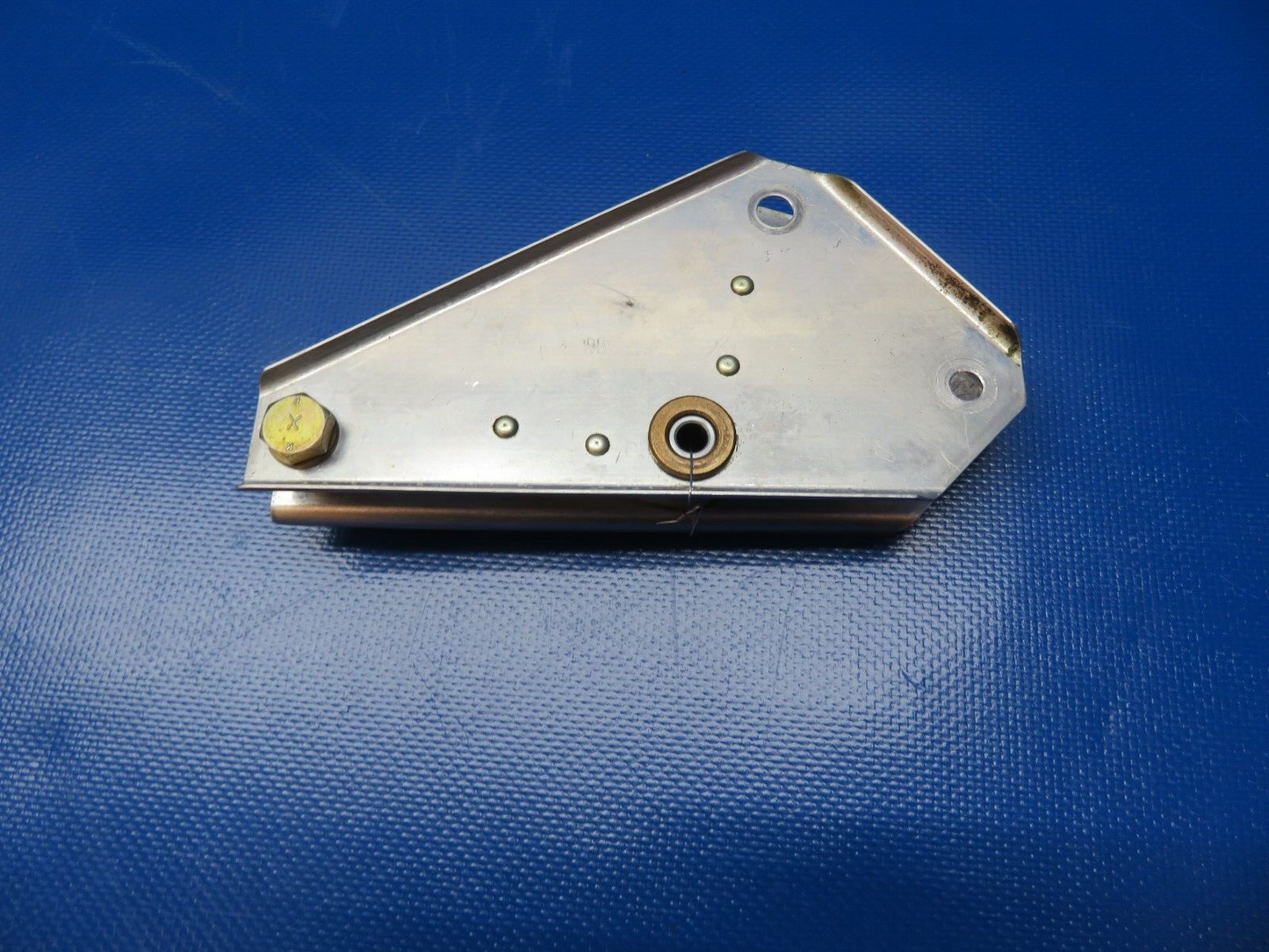 Enstrom 280FX Cyclic Control Bellcrank P/N 28-16218-1 (1124-760)