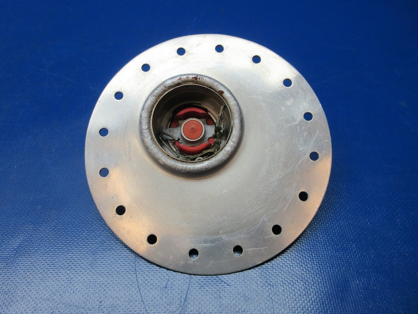 Cessna 182 Fuel Tanker Adapter Plate & Vented Fuel Cap 0721300-13 (0225-1405)2