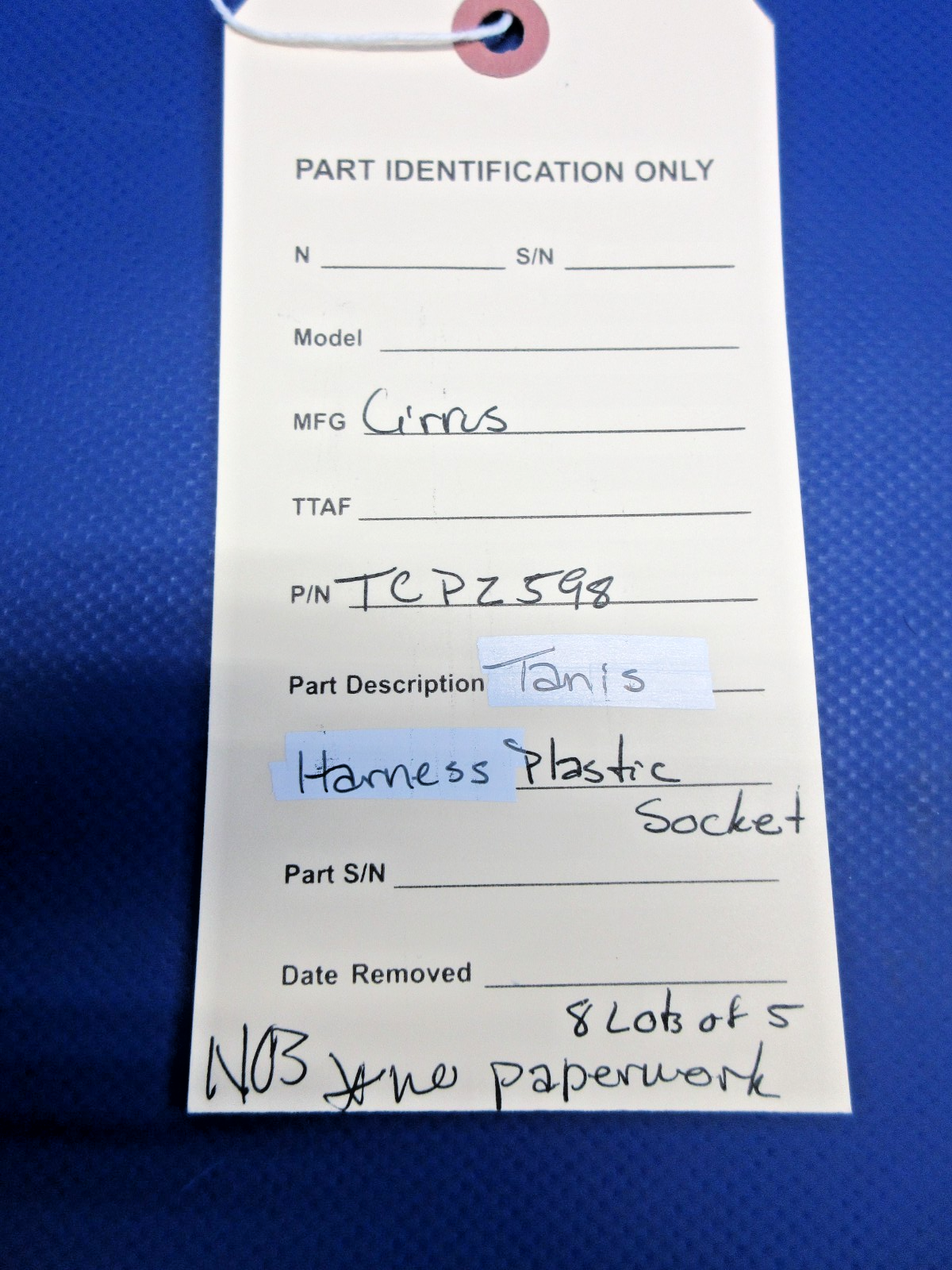 Cirrus Tanis Harness Plastic Socket P/N TCP2598 LOT OF 5 NOS (0326-993)17