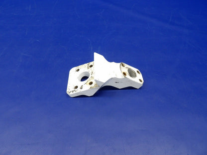 Cirrus SR22 Main Gear Axle Fitting P/N 13284-001 (0926-1204)0