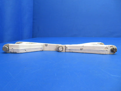 Piper PA-34-200T Seneca II Nose Gear Toque Link Assy P/N 67012-00 (0223-753)2