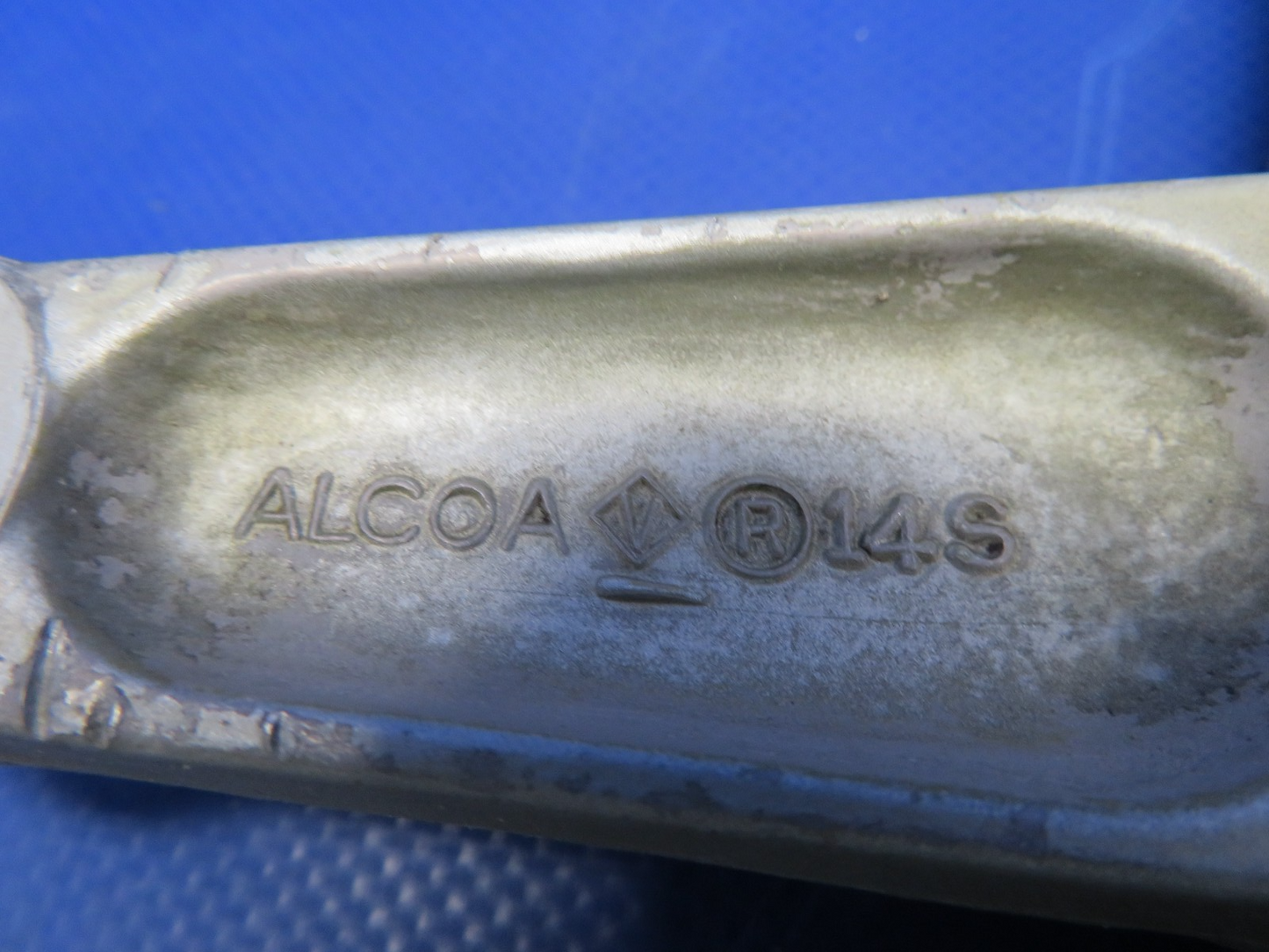Beech F35 Bonanza Landing Gear Actuator Retract Arm P/N 45-810090 (0726-468)8
