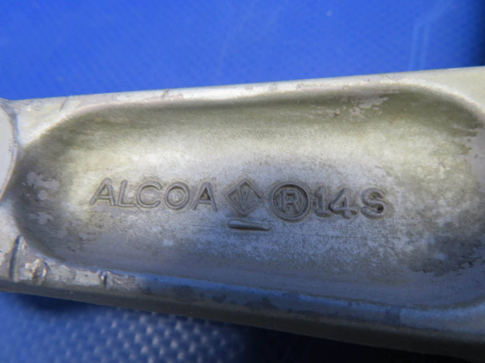 Beech F35 Bonanza Landing Gear Actuator Retract Arm P/N 45-810090 (0726-468)8