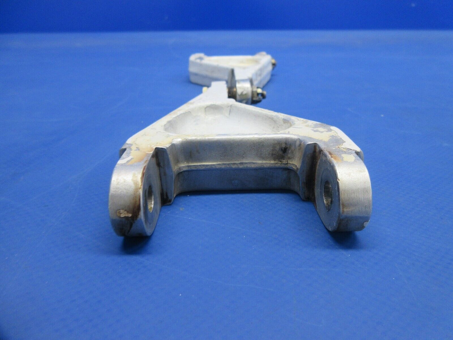 Piper PA-32RT-300T Lance II RH Main Landing Gear Torque Link 67012-00 (0924-863)