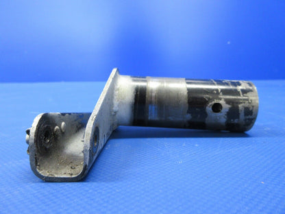 Piper PA-34-200T Seneca II Flap Torque Tube & Rod End RH P/N 452-335 (0524-1230)