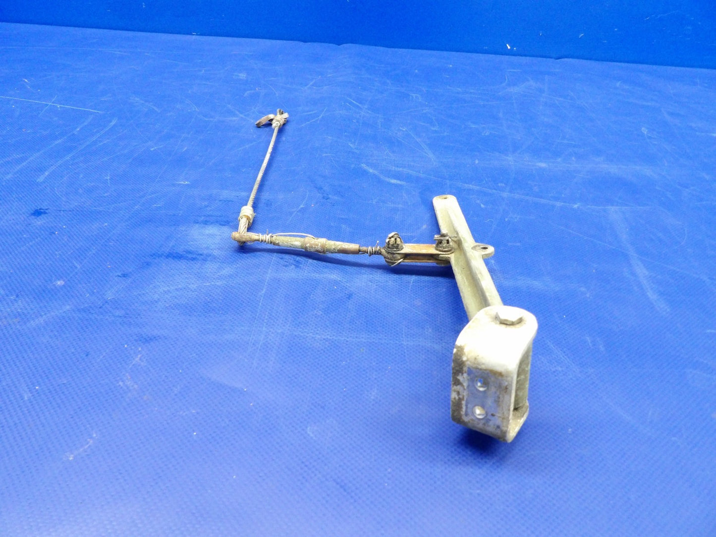 Globe GC-1B Swift Tailwheel Bellcrank And Bracket P/N 11-351-3631 (0326-415)5