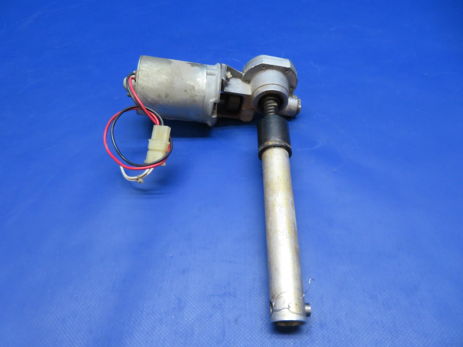Beech 76 Duchess Flap Actuator w/ Motor 12/14v P/N D151-00-1 TESTED (0326-102)18
