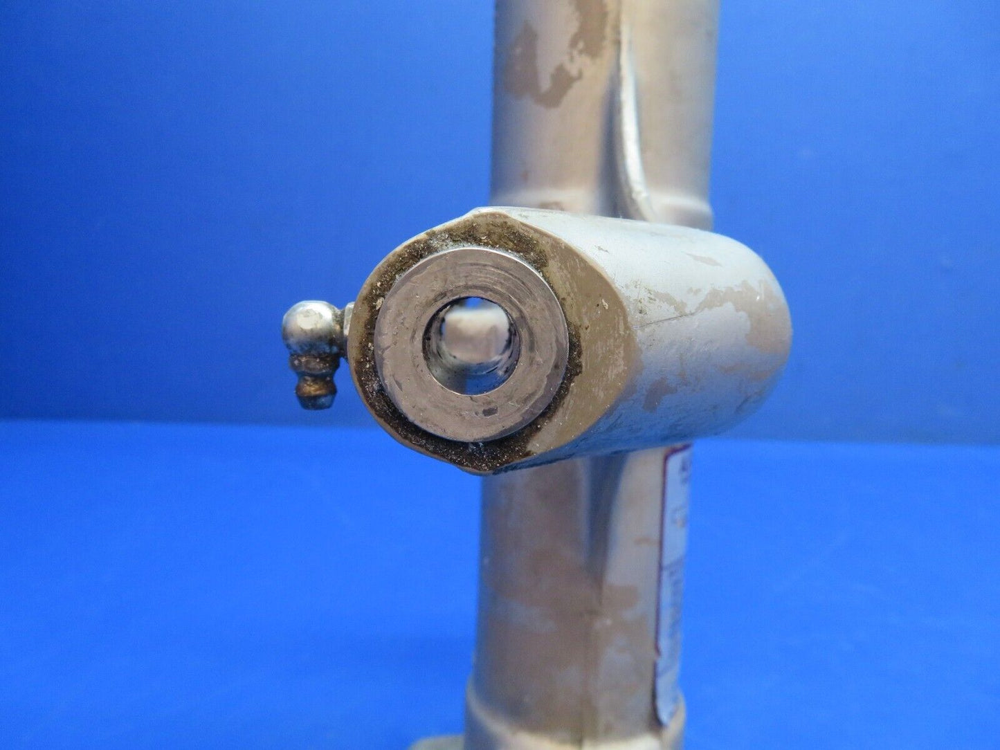 Piper PA-23-250 Aztec RH Main Gear Strut Housing 751-929, 31835-00 (0824-1772)