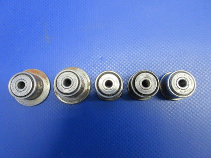 Beech D95A Travel Air Flap Rollers FWD & AFT P/N 35-165004 LOT OF 5 (0326-810)1