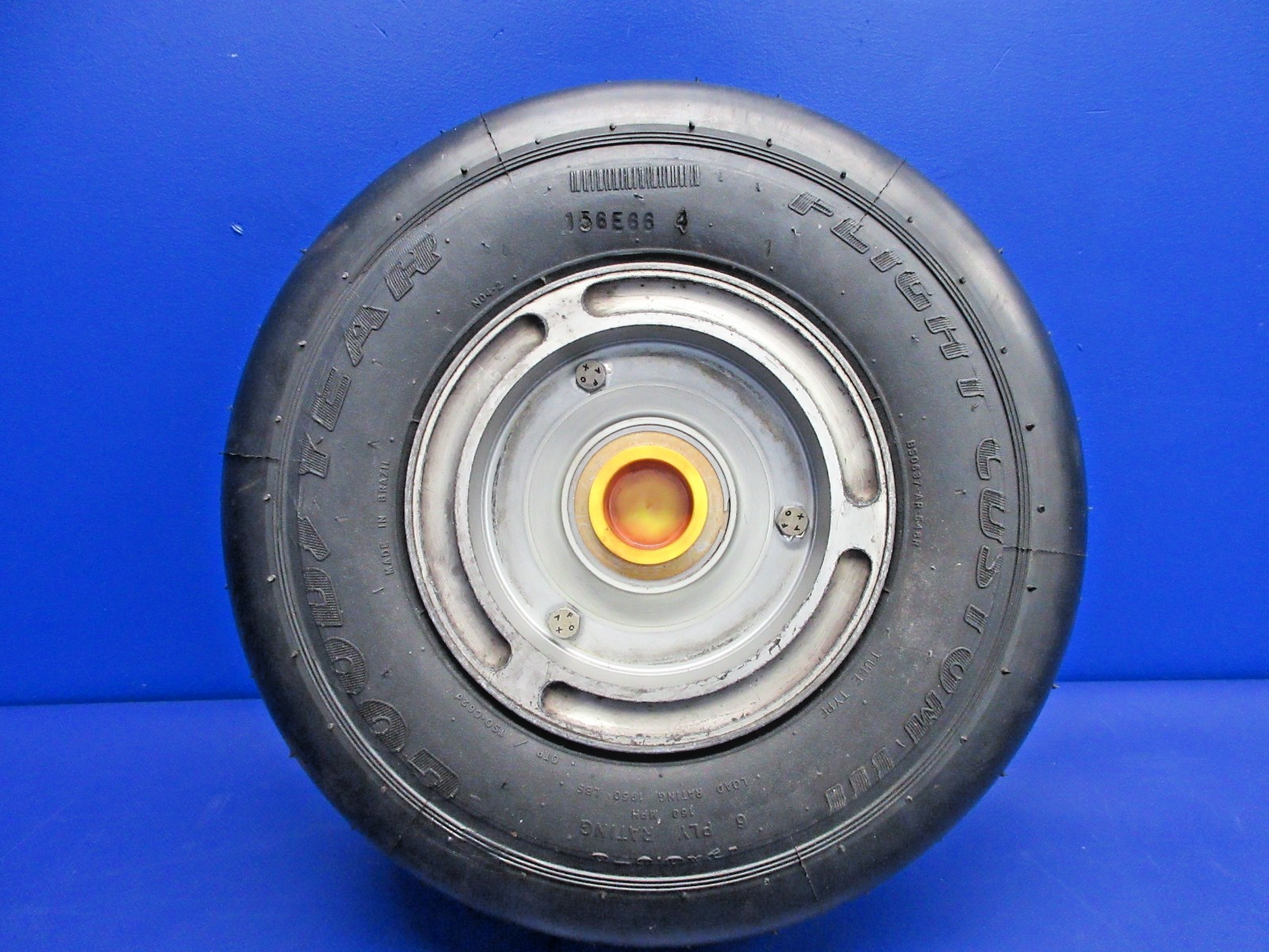 Cirrus / Cleveland 40-75P 6.00-6 Main Wheel w/Tire (0326-2017)3
