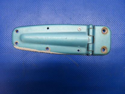 Cessna Cabin Door Hinge Assy LH Lower / RH Upper P/N 0711037-498 (0724-1847)