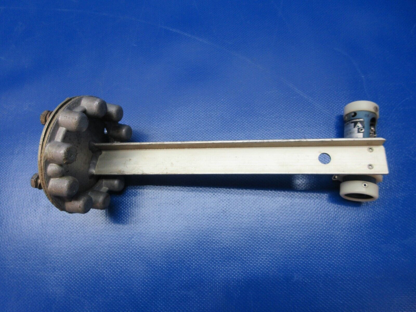 Cessna RH Fuel Level Transmitter w/ Mount P/N PAA700-11 WARRANTY (1224-1276)