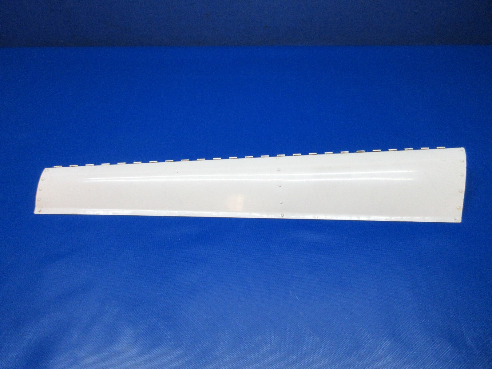 Beech 95-B55 Baron RH Elevator Trim Tab P/N 45-610005-123 (1124-1383)0
