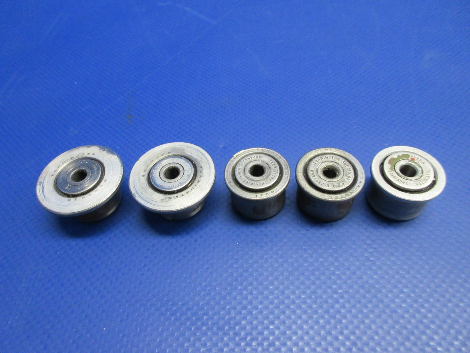 Beech D95A Travel Air Flap Rollers FWD & AFT P/N 35-165004 LOT OF 5 (0326-810)2