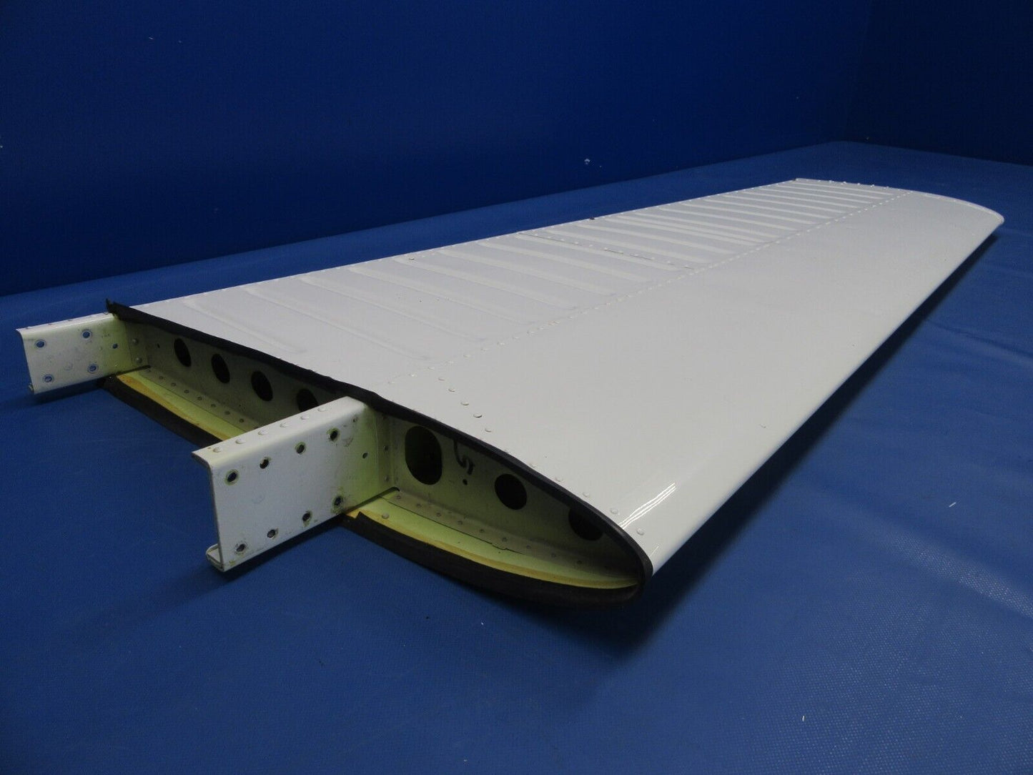 Beech A36 Bonanza RH Horizontal Stabilizer P/N 33-620000-120 (0524-13)