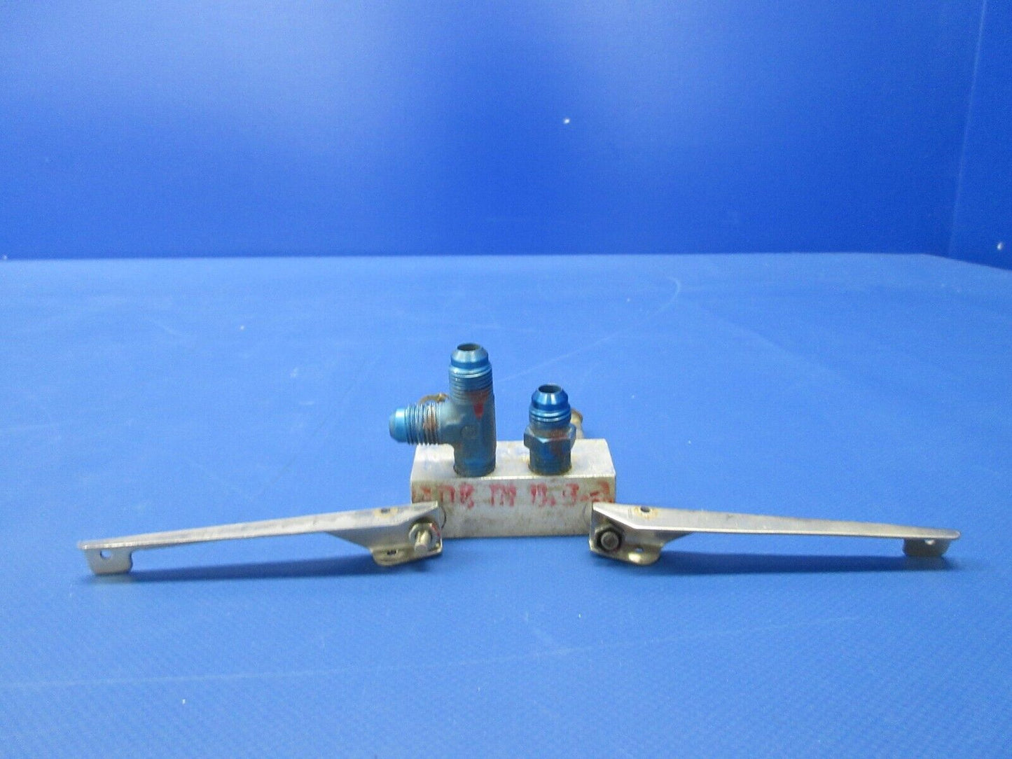 Piper PA-34-200T Seneca II Fuel Drain Manifold P/N 37187-00 (0524-1221)