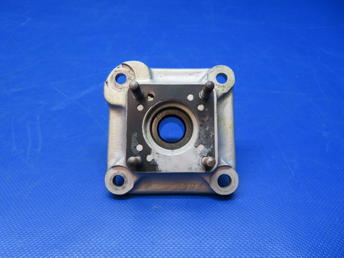 Continental IO-470 Adapter Magneto & Accessory Drive PN 534861A1 (0324-175)