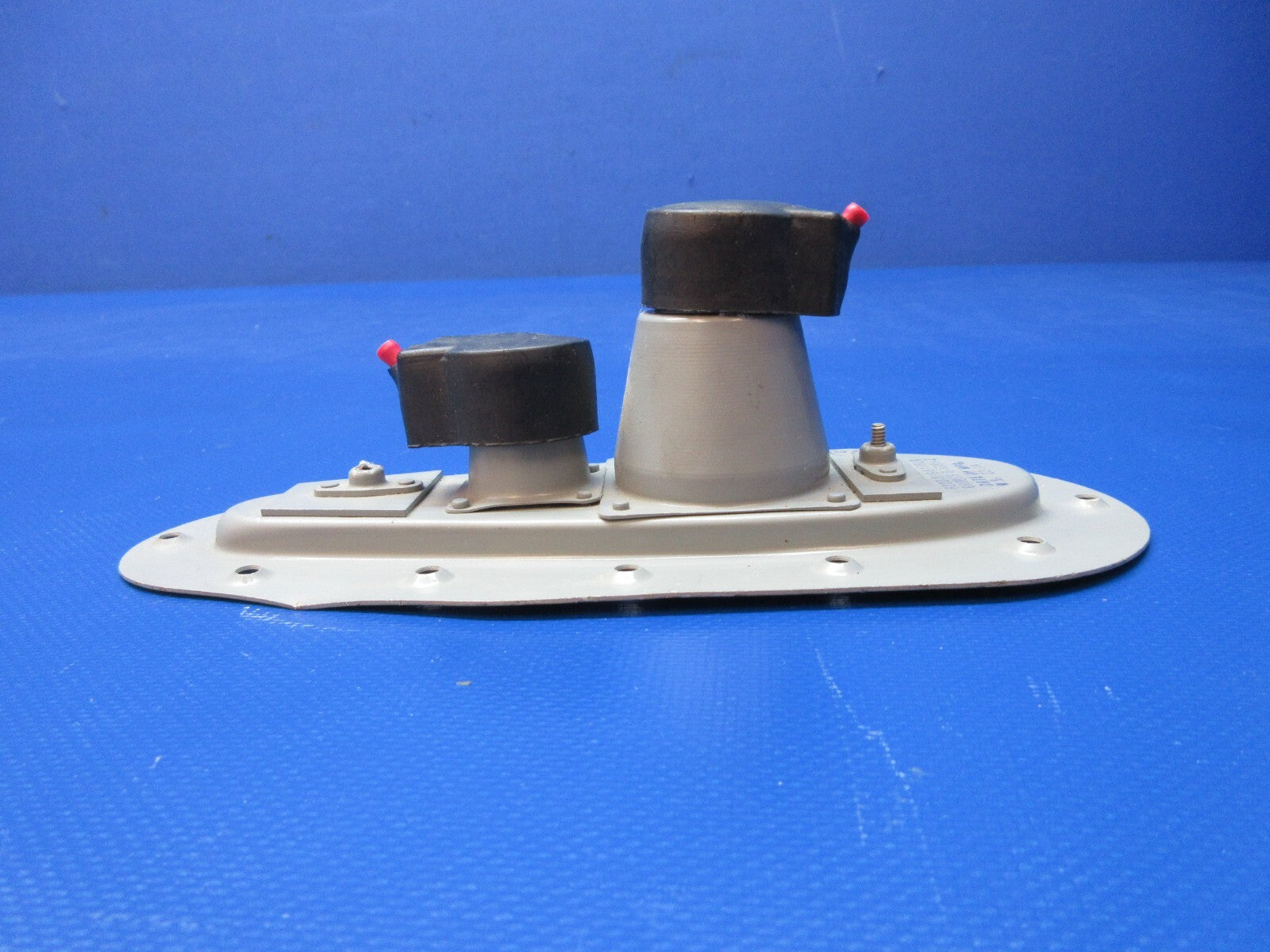 Grimes Navigation Light Base P/N D-8380-2 (1124-1400)4