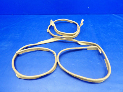 Beech D95A Travel Air Cabin Door and Rear Baggage Door Windlace (0226-524)2