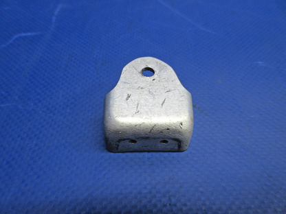 Cessna Bracket P/N 0432172-2 NOS (0526-933)0