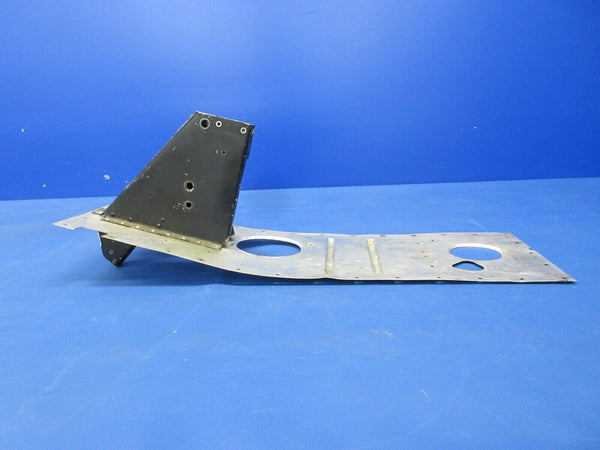 Beech C23 Sundowner Stabilator Tab Mechanism P/N 169-524000-601 (0724-2099)