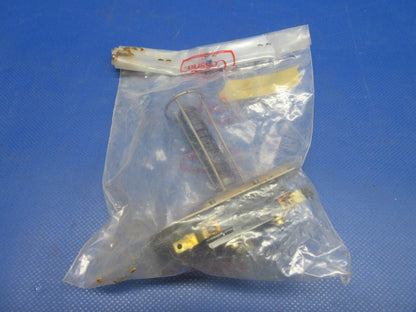 Cessna Thermostat P/N G715996 NEW OLD STOCK (0324-1150)
