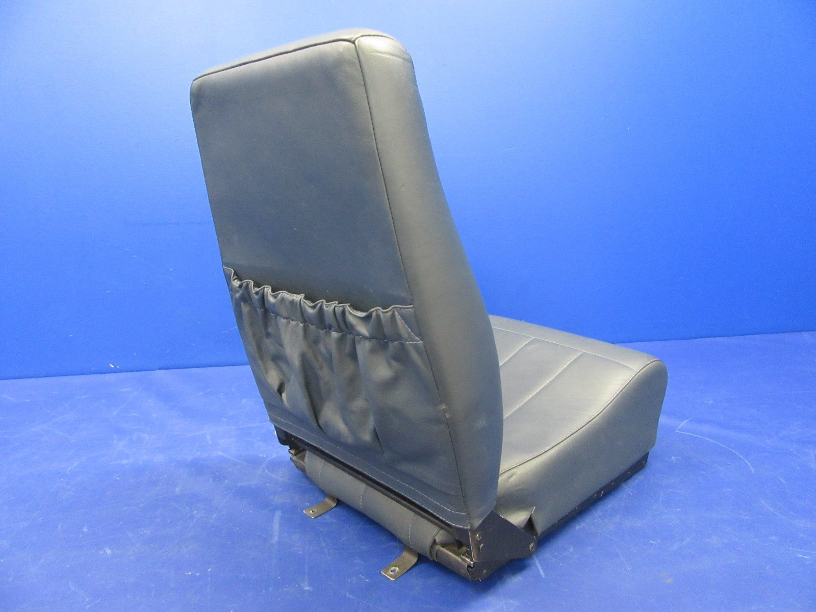 Beech 76 Duchess LH Rear Seat P/N 169-534045-113 (0326-53)3