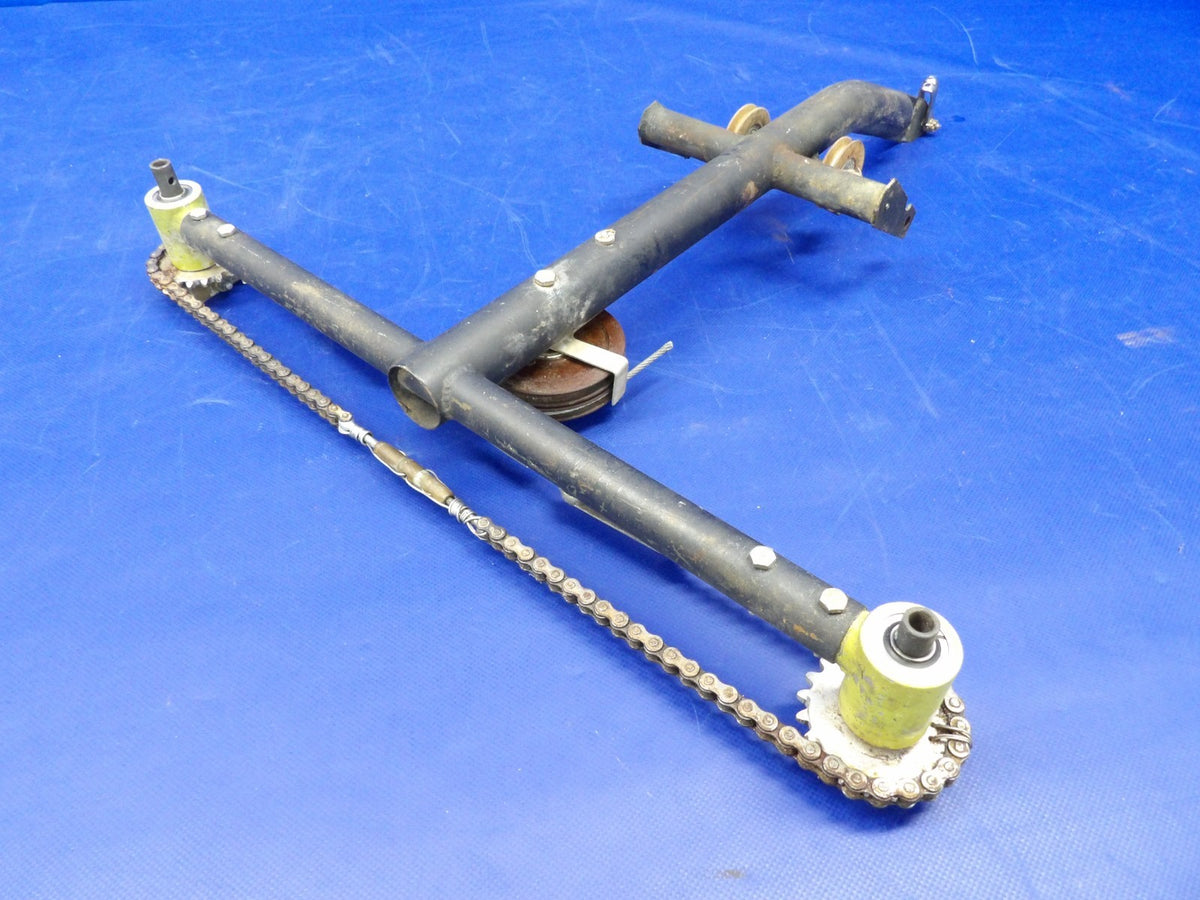 Beech 76 Duchess Control Column Weld P/N 169-524018-83 (0526-2054)10