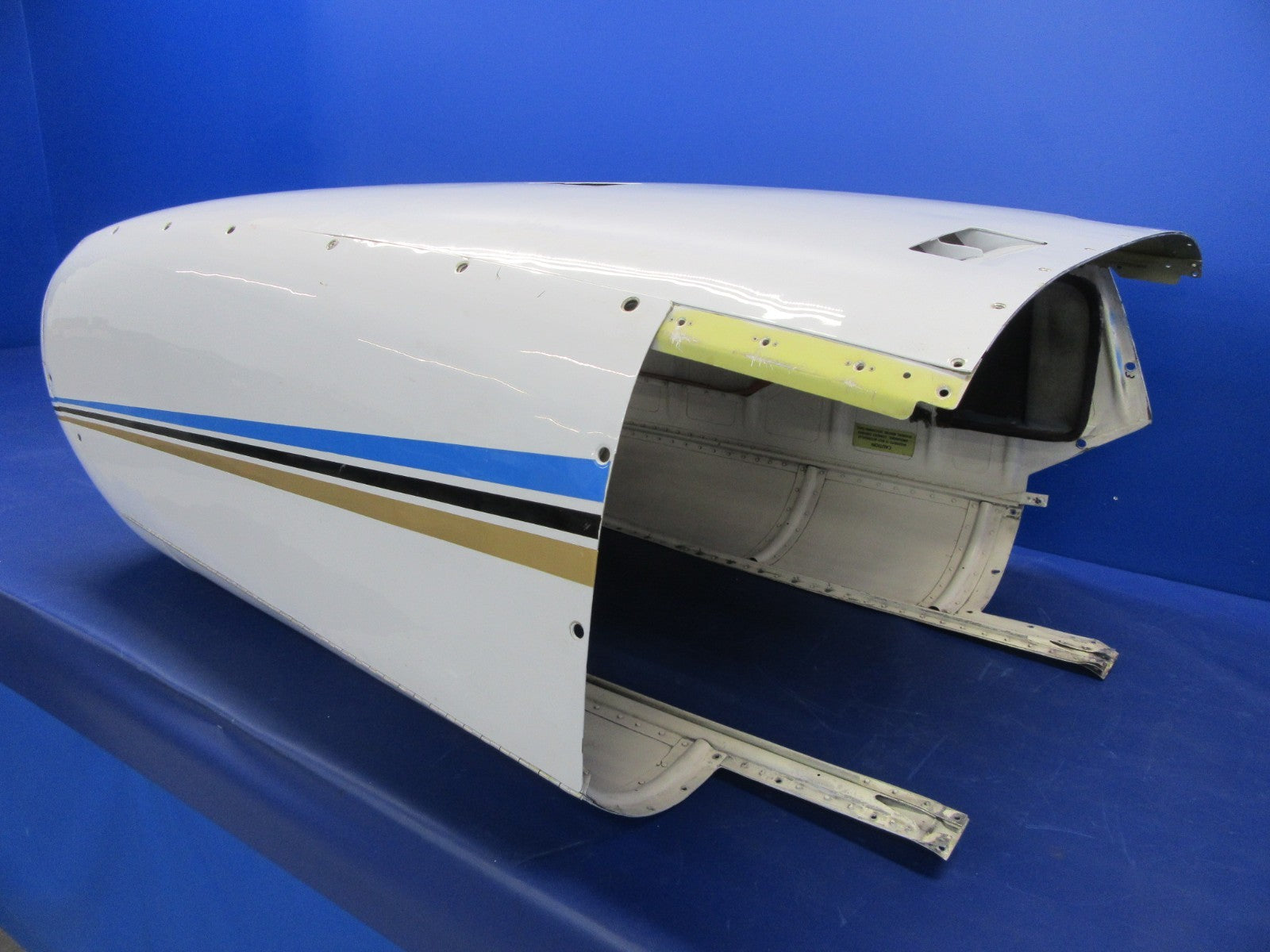 Beech B60 Duke Cowling w/ American Aviation Intercooler Modification (0426-07)3
