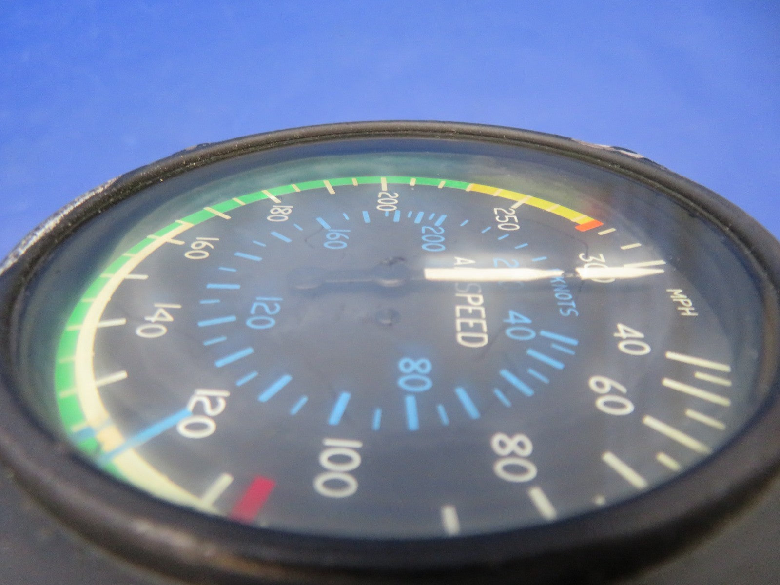 Cessna 421 Airspeed Indicator P/N C661040-0104, 402-05 WARRANTY (0326-208)9