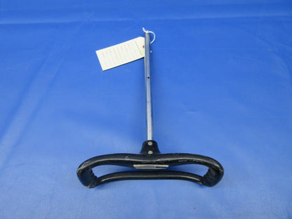 Cessna 172 Control Wheel / Yoke P/N 0513166-7 (0424-1072)