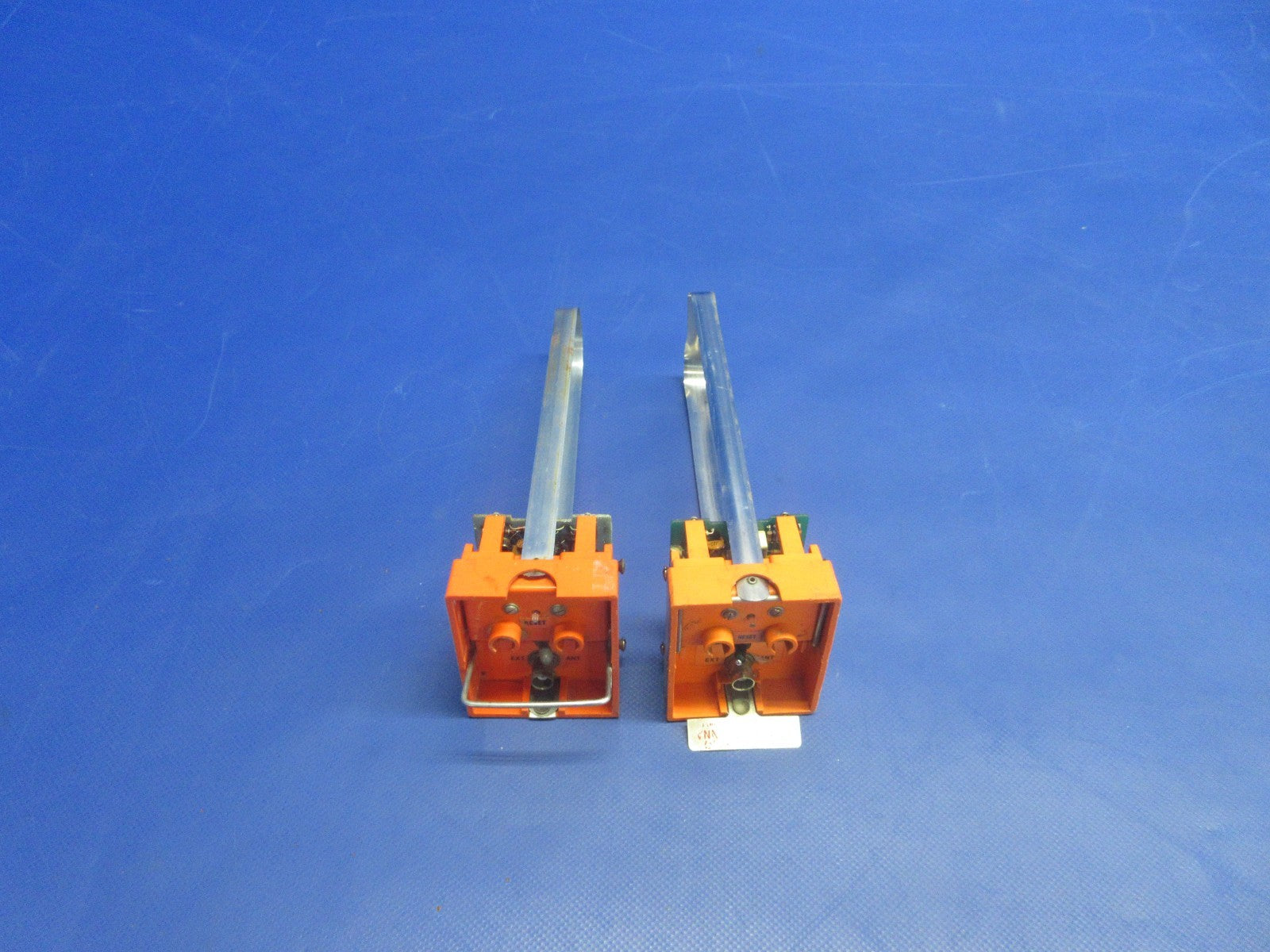 Narco Avionics ELT 10 LOT OF 2 FOR PARTS (0826-419)3
