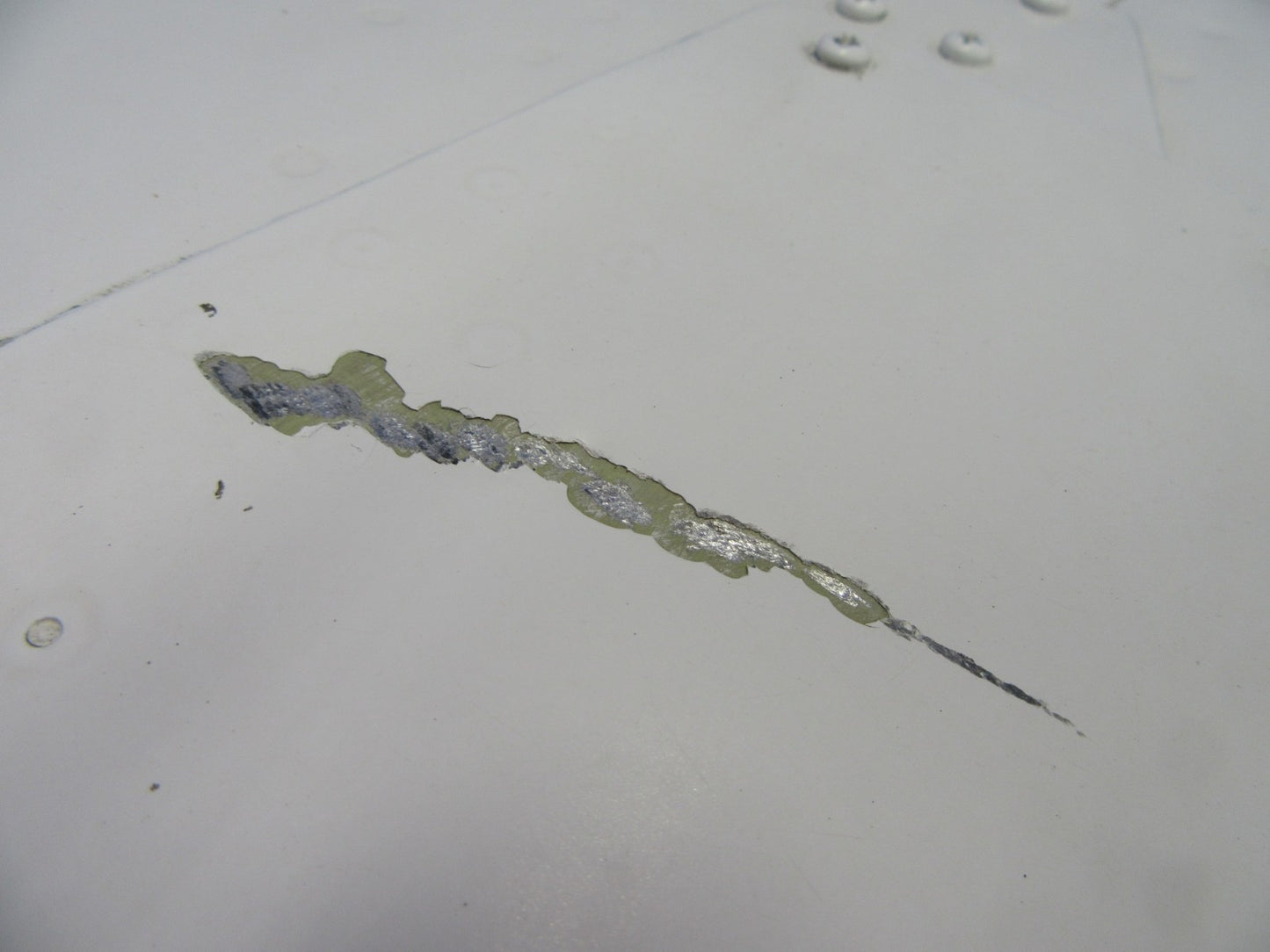 Beech 95-B55 Baron RH Wing Tip P/N 000-170000-6 (0326-45)2