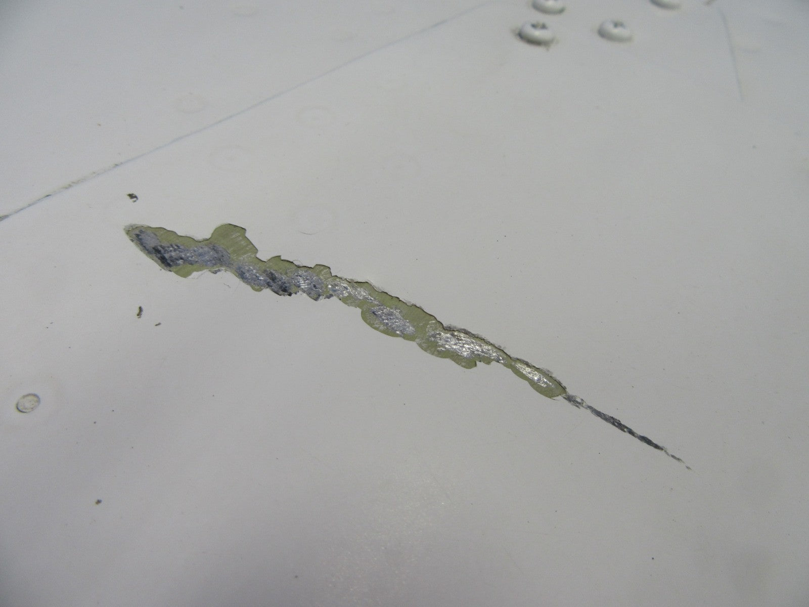 Beech 95-B55 Baron RH Wing Tip P/N 000-170000-6 (0326-45)2
