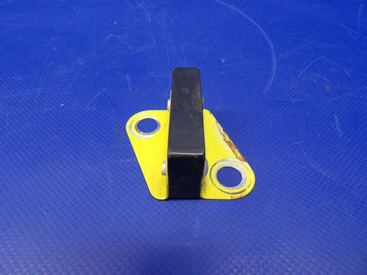 Piper PA-24-250 Comanche Rear Seat Support P/N 20593-00 (0526-1220)1