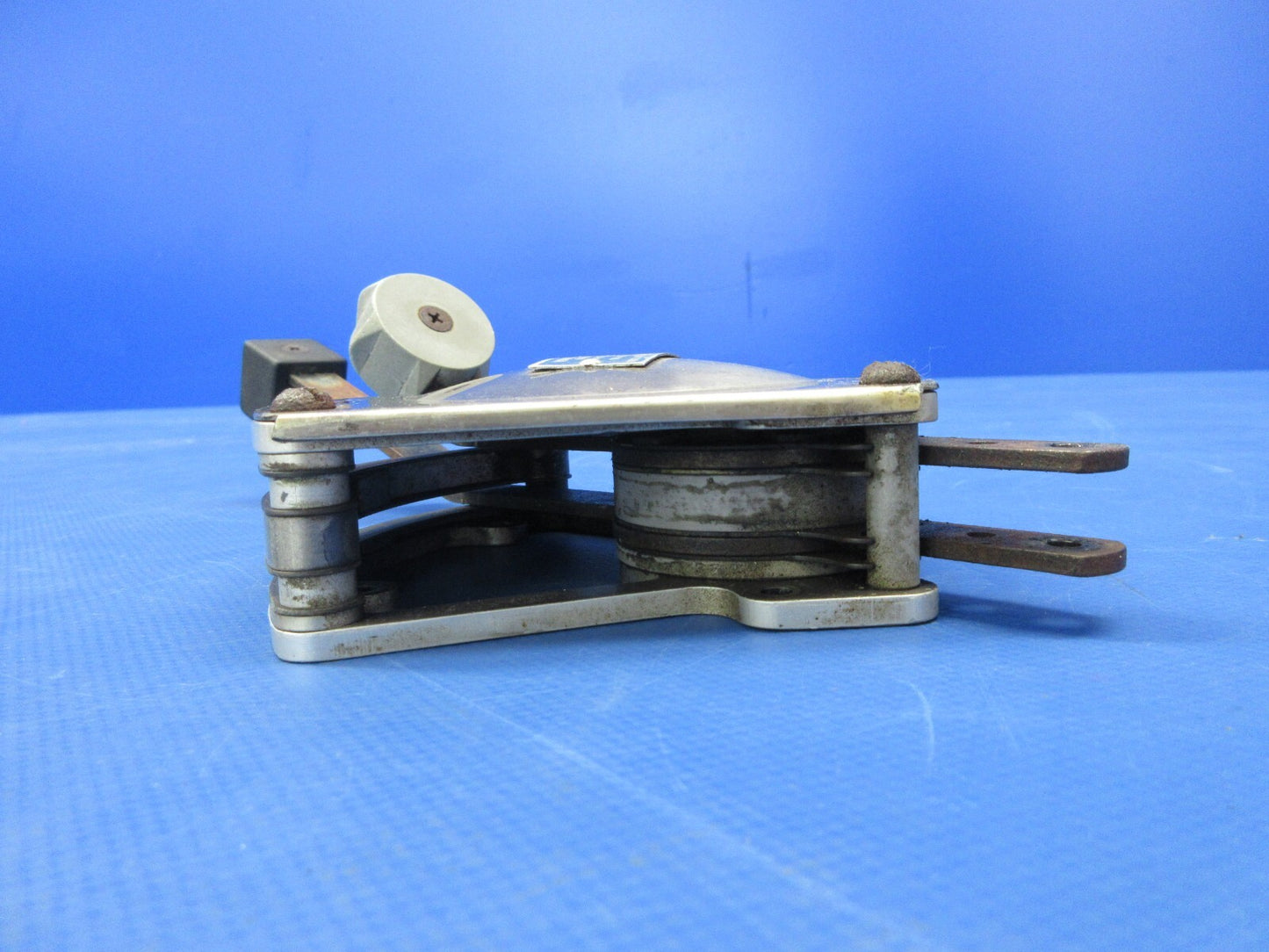 Bell 47J-2 Carburetor Heat & Mix Control Quadrant P/N 3L2294-15 (1124-1364)7