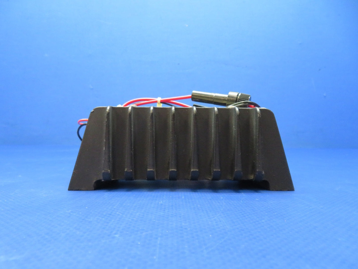 @essna 421 King KA-39 Voltage Converter 28v to 12v 071-1041-01 TESTED (0326-162)4