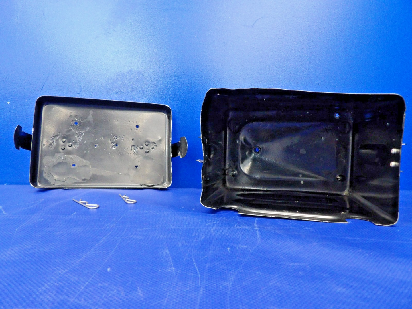 Cessna 172 / 172G Battery Box & Lid P/N 0513011-11 (0326-1269)1