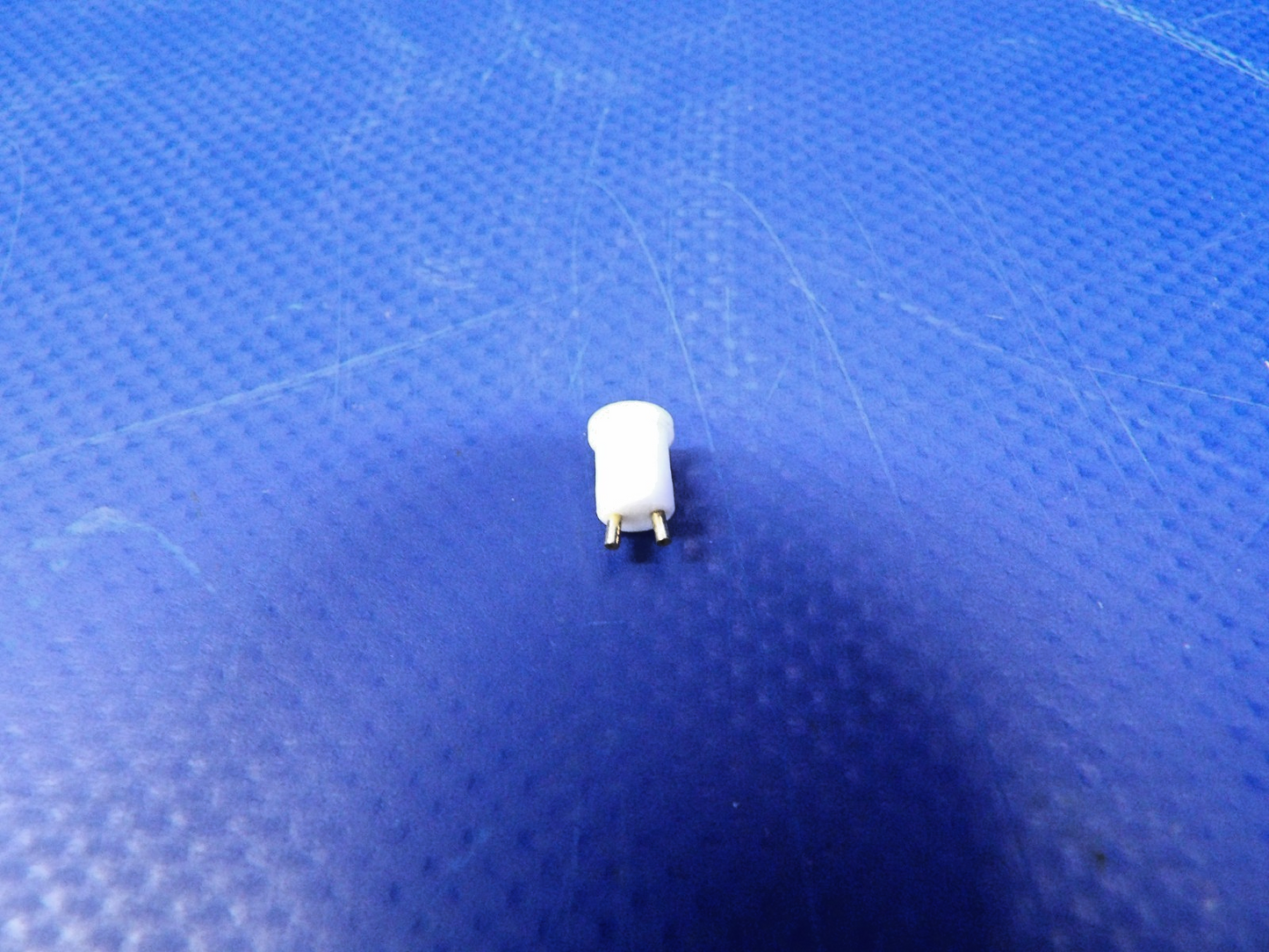 Beech Instrument Panel Light Socket w 8130 P/N 018-6000-000-209 NOS (0426-1276)6