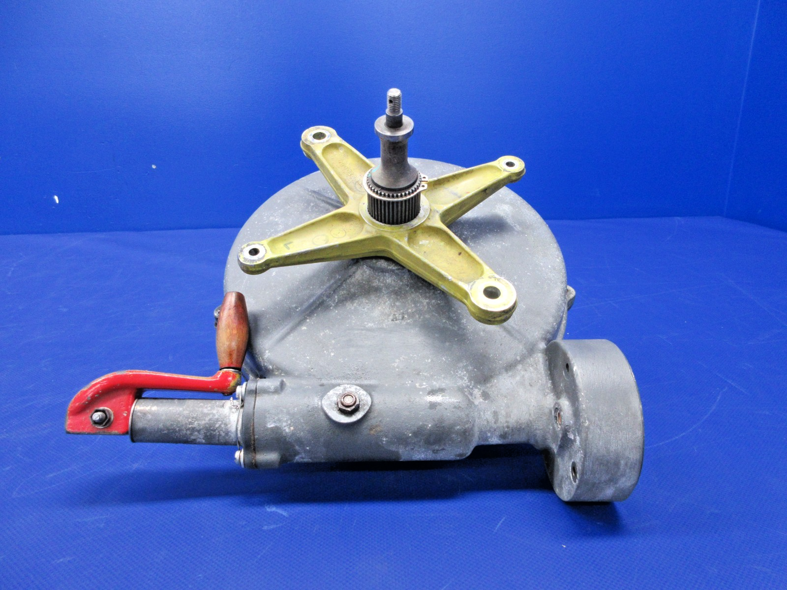 Beech 95 / D95A Travel Air Main Gear Retract Actuator P/N 95-810017-7 (0326-846)6