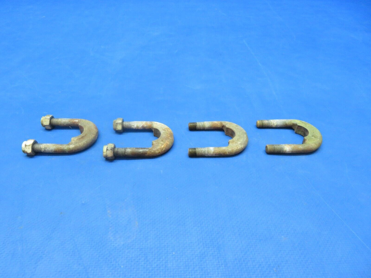 Early Cessna 310 / 310B Clamp Assy MG Attach P/N 0841000-6 LOT OF 4 (1223-181)