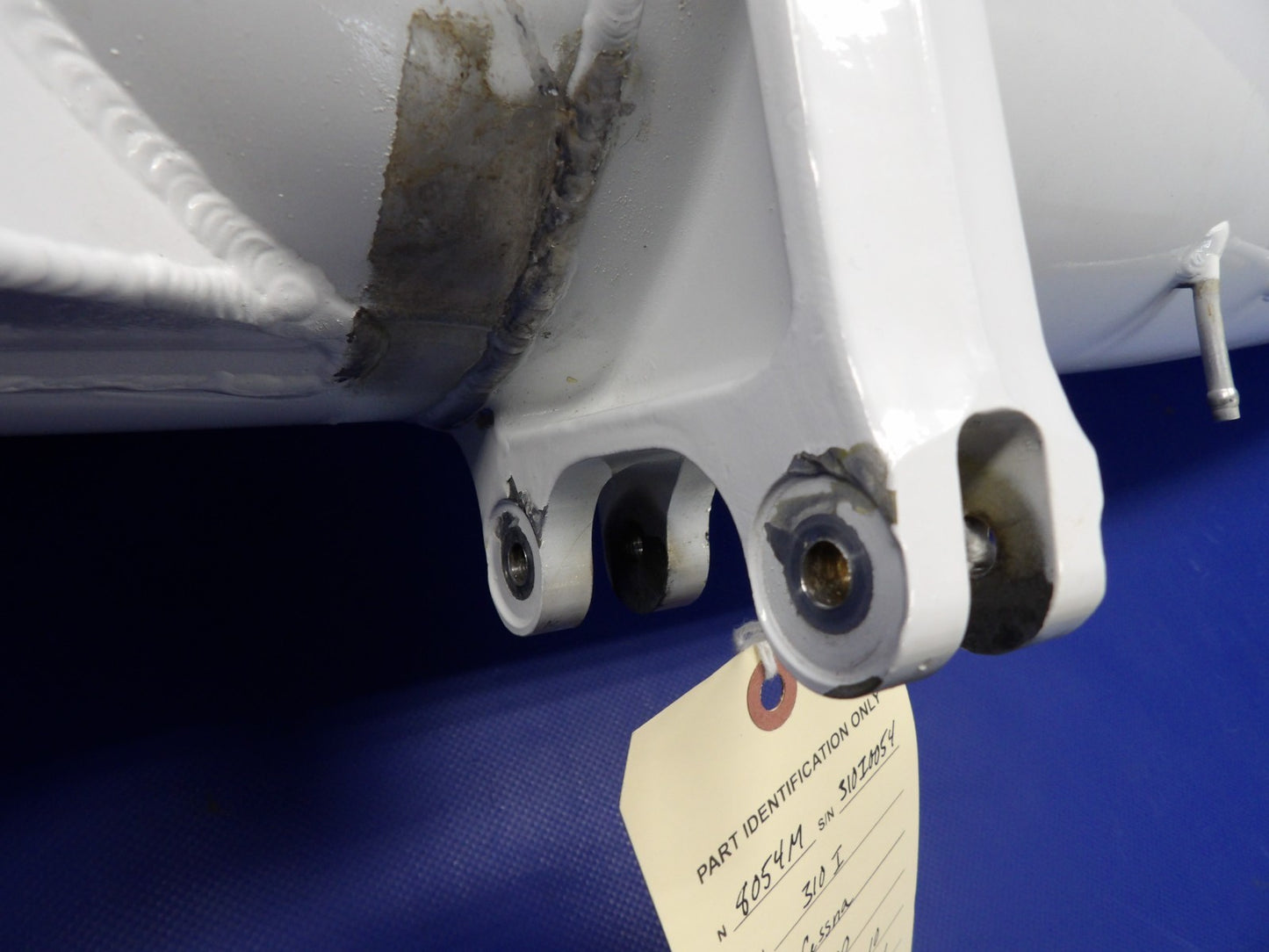 Cessna 310 / 310I Right Hand Wing Tip Fuel Tank P/N 0892300-10 (0326-2001)4