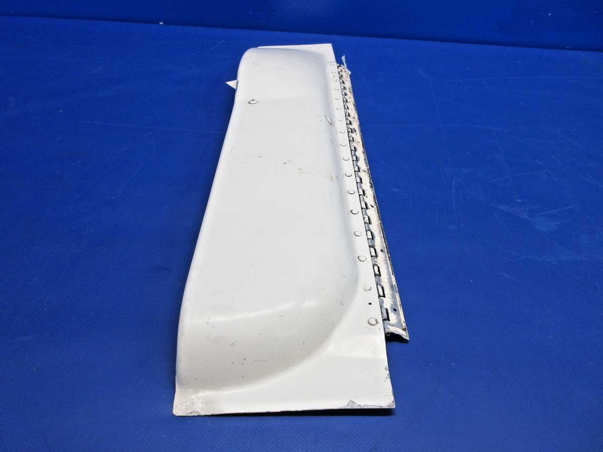 Mooney M20 / M20C RH Nose Gear Door P/N 8367-502 ( 0426-917)5