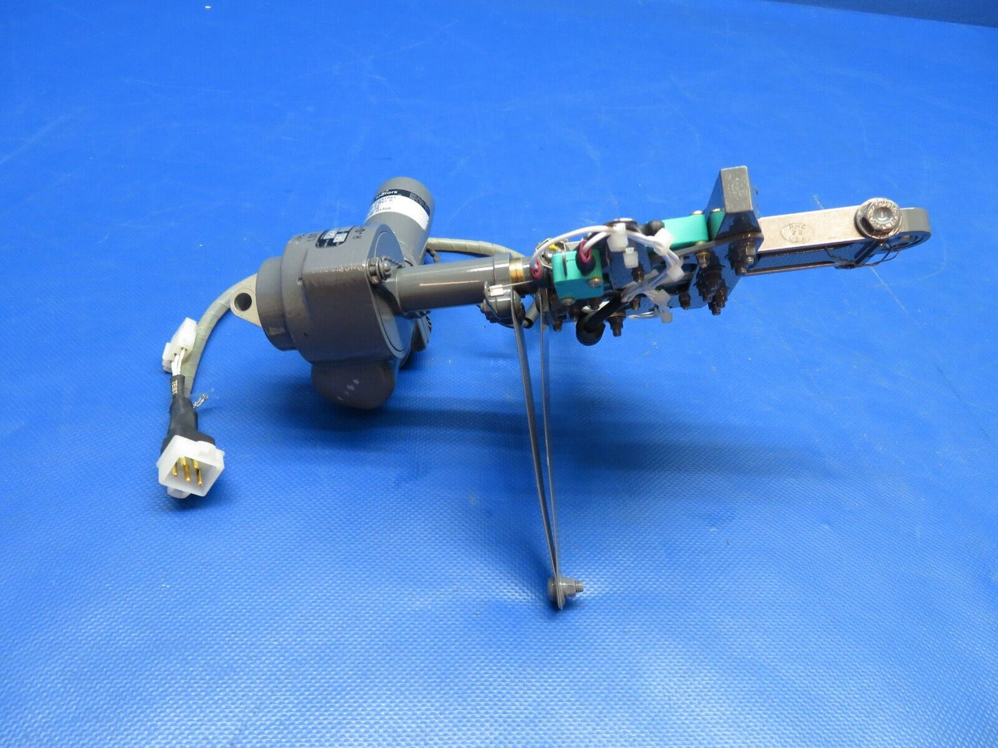 Robinson Clutch Belt Tension Actuator w/ Motor 12v P/N C05-1 NOS (0824-1744)