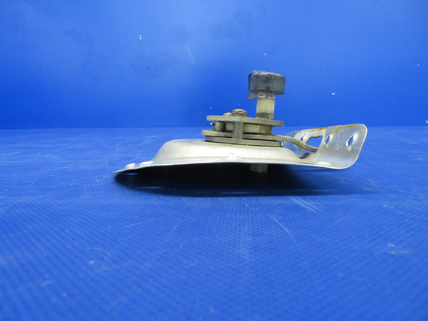 Rockwell Commander 112 Upper LH Cabin Door Latch P/N 43734-1 (0826-417)7