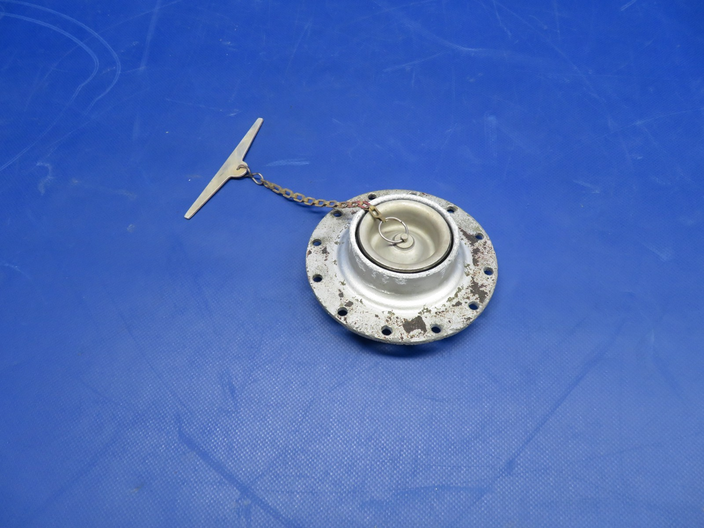 Beech F35 Bonanza Fuel Filler Neck & Plug P/N 35-921526-2 (0726-466)1
