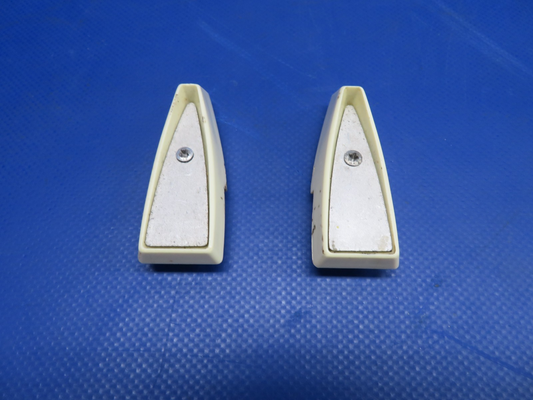 Cessna 337 Fuel Selector Knob P/N 1516033-1  LOT OF 2 (0626-418)0