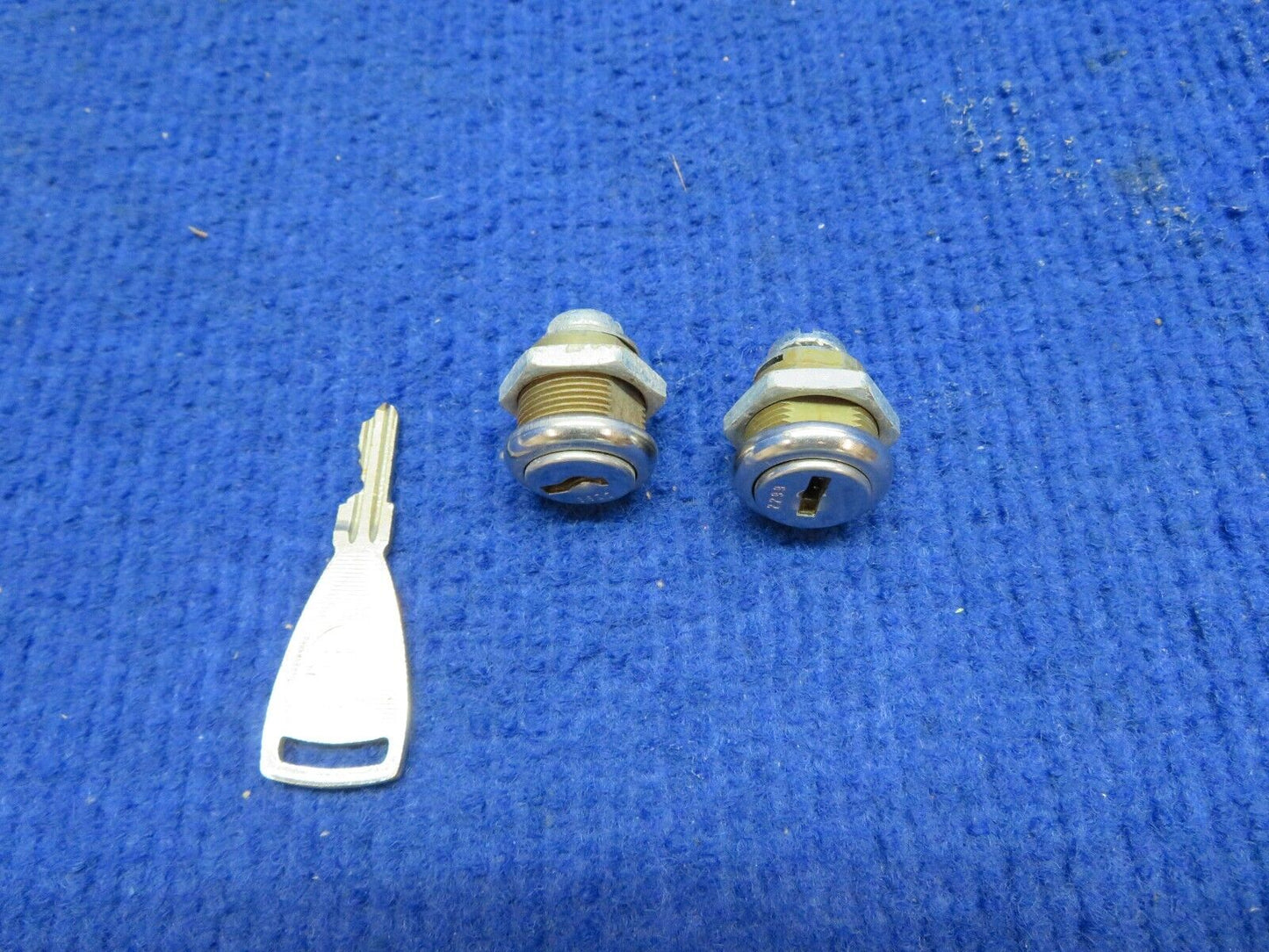 Cessna Baggage Lock & Door Lock w/ Key P/N 5500004-803 LOT OF 2 NOS (0622-24)