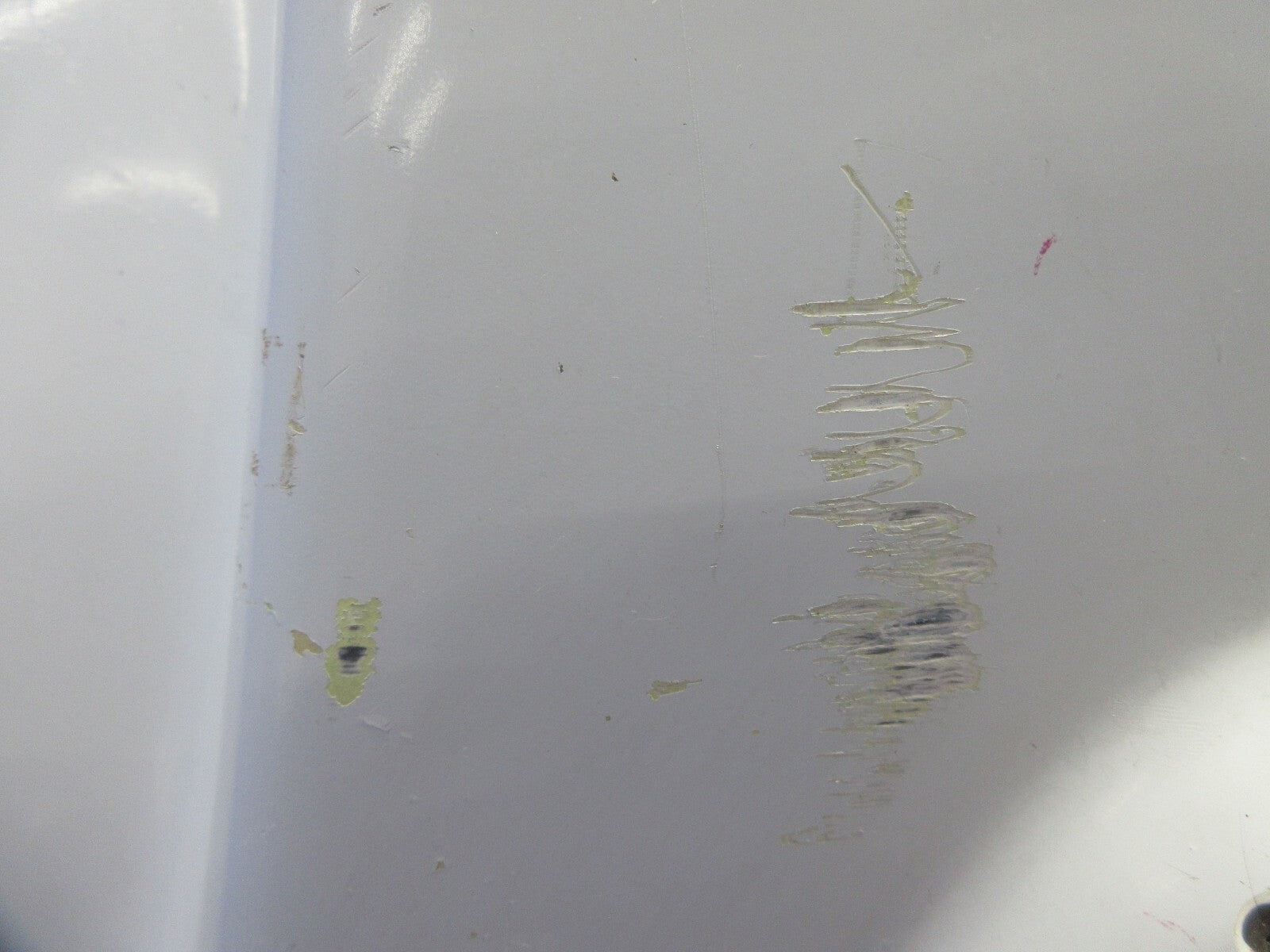 Damaged Piper PA-38-112 Tomahawk Lower Engine Cowl P/N 77677-02 (1124-816)4